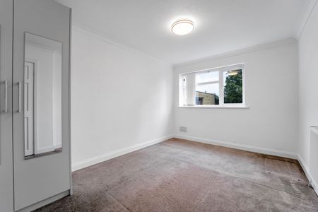 Gilpin Way, Harlington, Hayes, UB3 5LZ - Photo 3