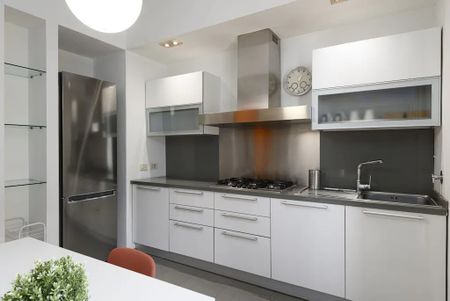 Viale Francesco Redi, Florence, Tuscany 50144 - Photo 4