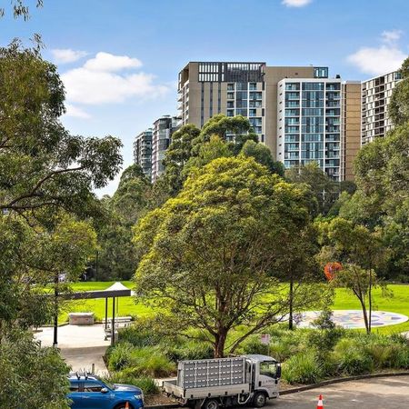 Neat & Cosy with Park Views - Photo 3