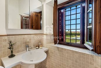 viale apua, Pietrasanta, Tuscany 55045