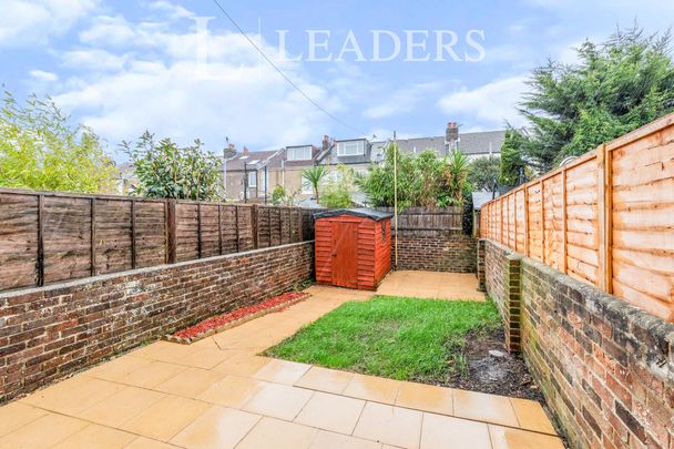 3 bedroom house to rent Ringwood Road, Southsea, PO4 - Photo 1