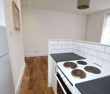 Victoria Street, Queensbury, Bradford, BD13 - Photo 6