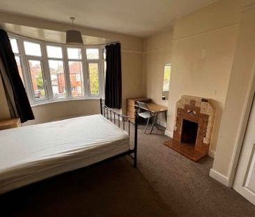 5 Bedroom House Headingley - Photo 4