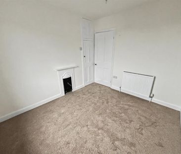 Egmont Avenue, Stony Stratford, Milton Keynes, MK11 - Photo 2