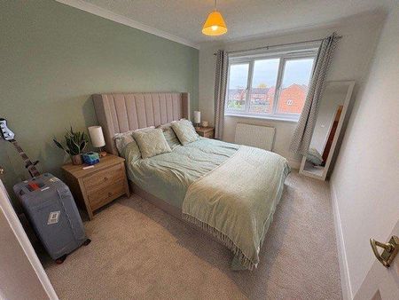 2 bedroom flat to rent - Photo 4