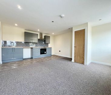 2 bedroom Flat To Let - Photo 6