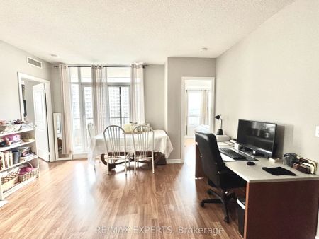 9225 Jane Street #1008 - Photo 3