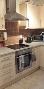 1 bed apartment to rent in The Square, Kenilworth, CV8 - Photo 3