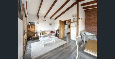 Stunning Home with Balcony Bay Views - Photo 4