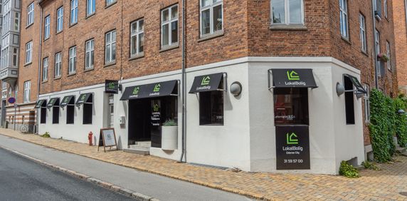 Charmerende og moderne bolig med altan - Foto 2