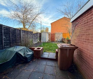 2 bedroom terraced house to rent - Photo 1