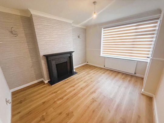 2 bedroom terraced house to rent - Photo 1