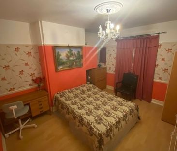 Room in a Shared House, Eton Road, IG1 - Photo 1