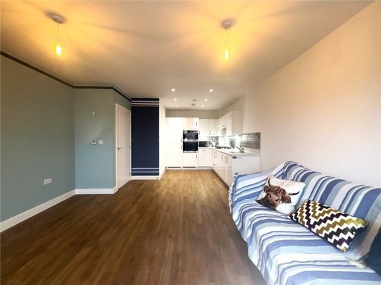 1 bed Upper Floor Flat for rent - Photo 1