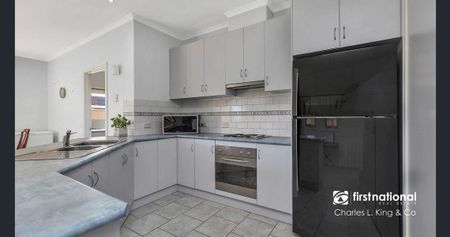 Highly sought-after pocket of Echuca East - Photo 5