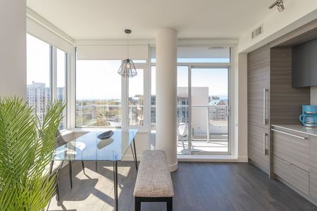 Johnson Street - Photo 5