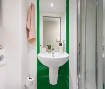 Large Highest Double Ensuite - Photo 5