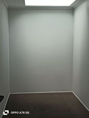 Charming 2BR Unit w/ Courtyard! - Photo 5