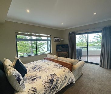 11/23 Casuarina Drive - Photo 1