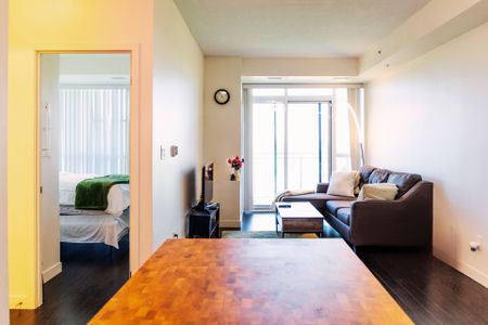 For Lease - 128 King Street, Waterloo, Ontario - Photo 2