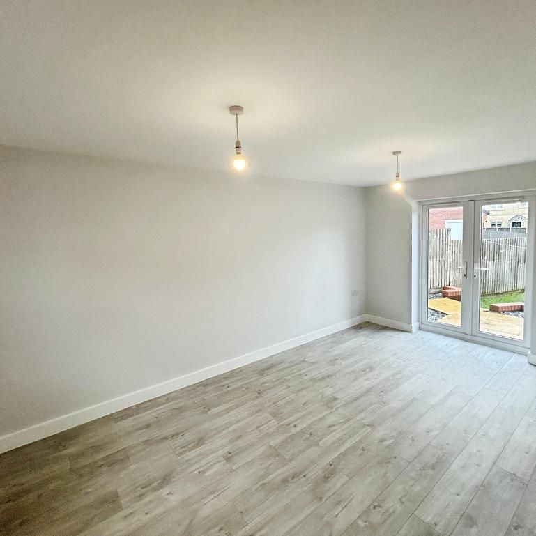 3 bedroom detached house to rent - Photo 1