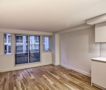 3460 Peel Street - Photo 5