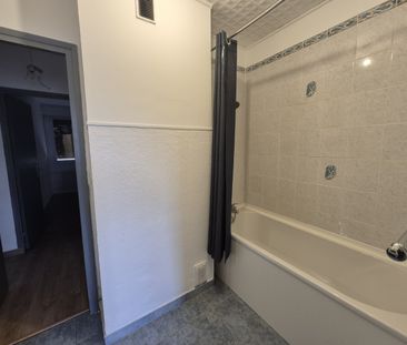 Location Appartement 75m² VALENCIENNES 59300 - Photo 2