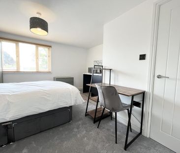 Studio to rent - Photo 4