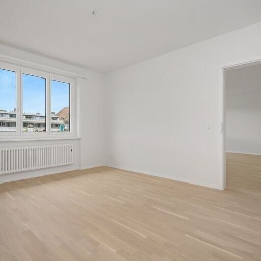 Schöne 2.5-ZW mit 2 Balkone im Zentrum von Biel - Photo 1