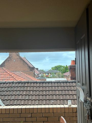 Hurstville - Photo 3