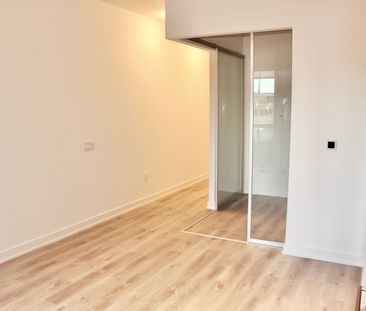 For Lease - 110 Broadway Avenue Unit# 412S, Toronto, Ontario - Photo 1