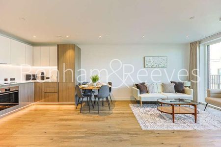 Samara Drive, Southall, UB1 - Photo 3