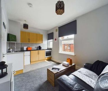 Hillcrest View, Chapeltown, LS7 - Photo 2