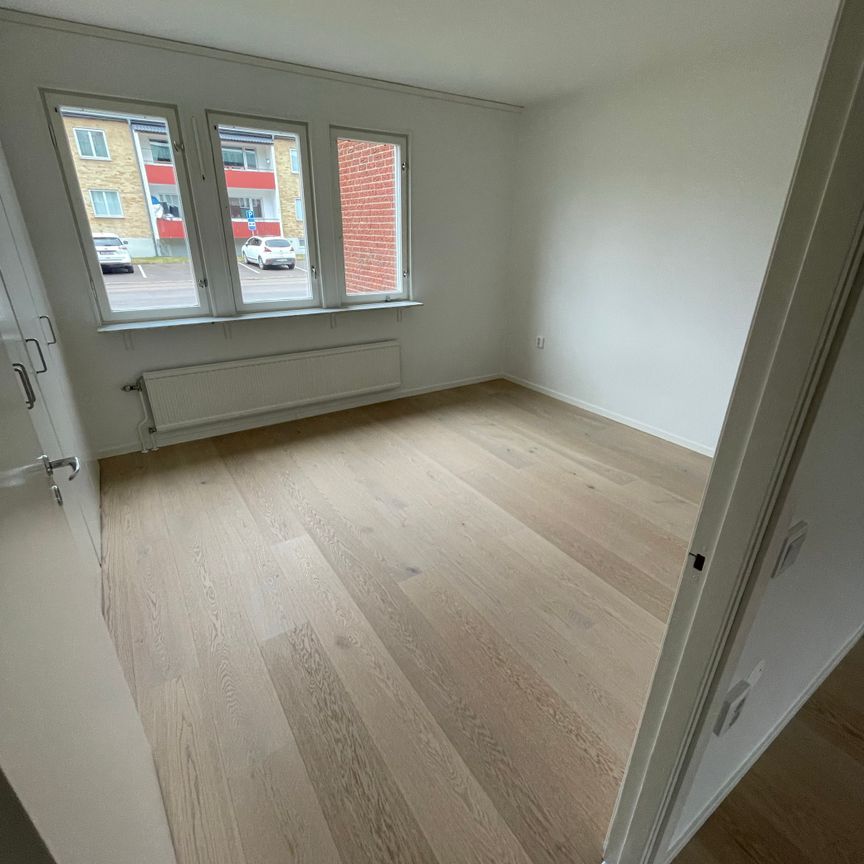 Östergatan, Älmhult - Photo 1