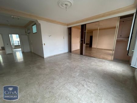 Location Appartement 4 pièces 103m² NICE 06000 - Photo 2