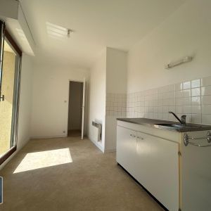 Location Appartement 2 pièces 49m² ALENCON 61000 - Photo 2
