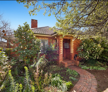 Charming 3 Bedroom Home - Photo 6