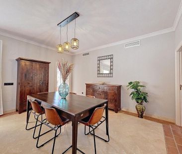 Luxury Apartment for rent in Casares, Spain - Photo 2