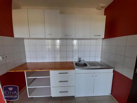 Location Appartement 2 pièces 54m² ST DIDIER EN VELAY 43140 - Photo 4