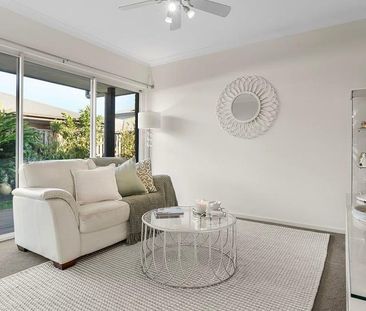 Perfect Family Home Close to Schools, Shops & Transport - Photo 3