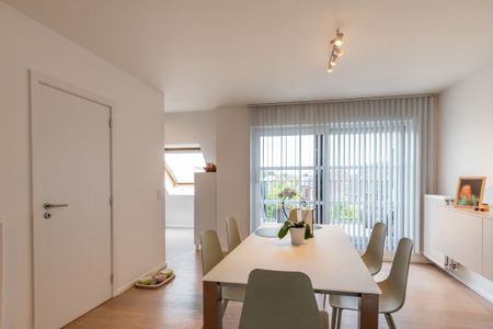 Modern duplex appartement met uitzicht op het kanaal - Photo 5