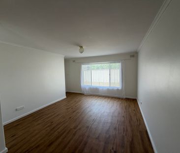 I've had a mini-makeover! - Photo 6