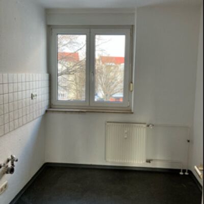 Helle 3-Zimmer Wohnung mit Tageslichtbad und Duschkabine, ideal für Kleinfamilien - Foto 1