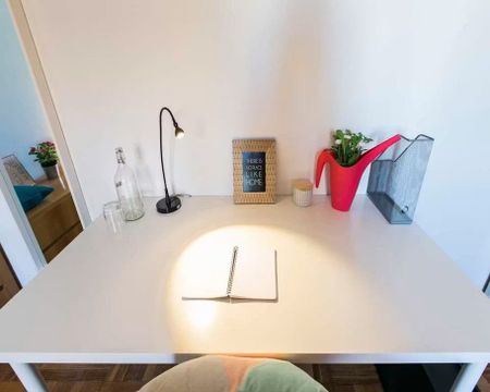 Viale Edoardo Jenner, Milan, Lombardy 20158 - Photo 5