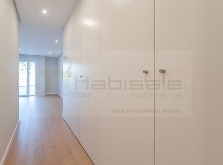 Carcavelos e Parede, Lisbon - Photo 2