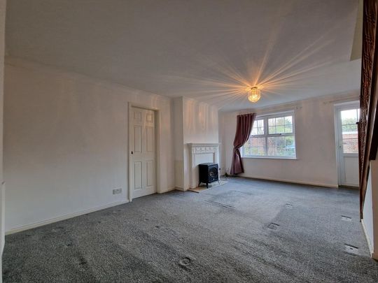 2 bedroom end of terrace house to rent - Photo 1