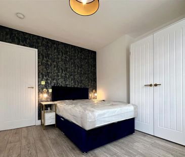 4 bedroom maisonette to rent - Photo 2