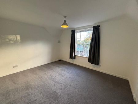 2 bedroom semi-detached house to rent - Photo 5