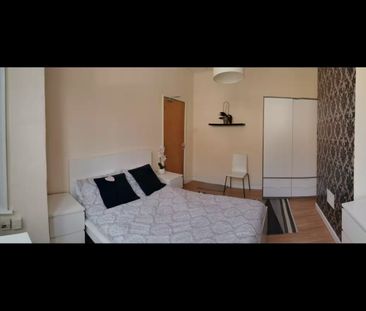 Room in a Shared House, Cumberland Road, RG1 - Photo 3