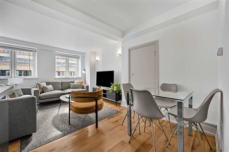 Bateman Street - Photo 2